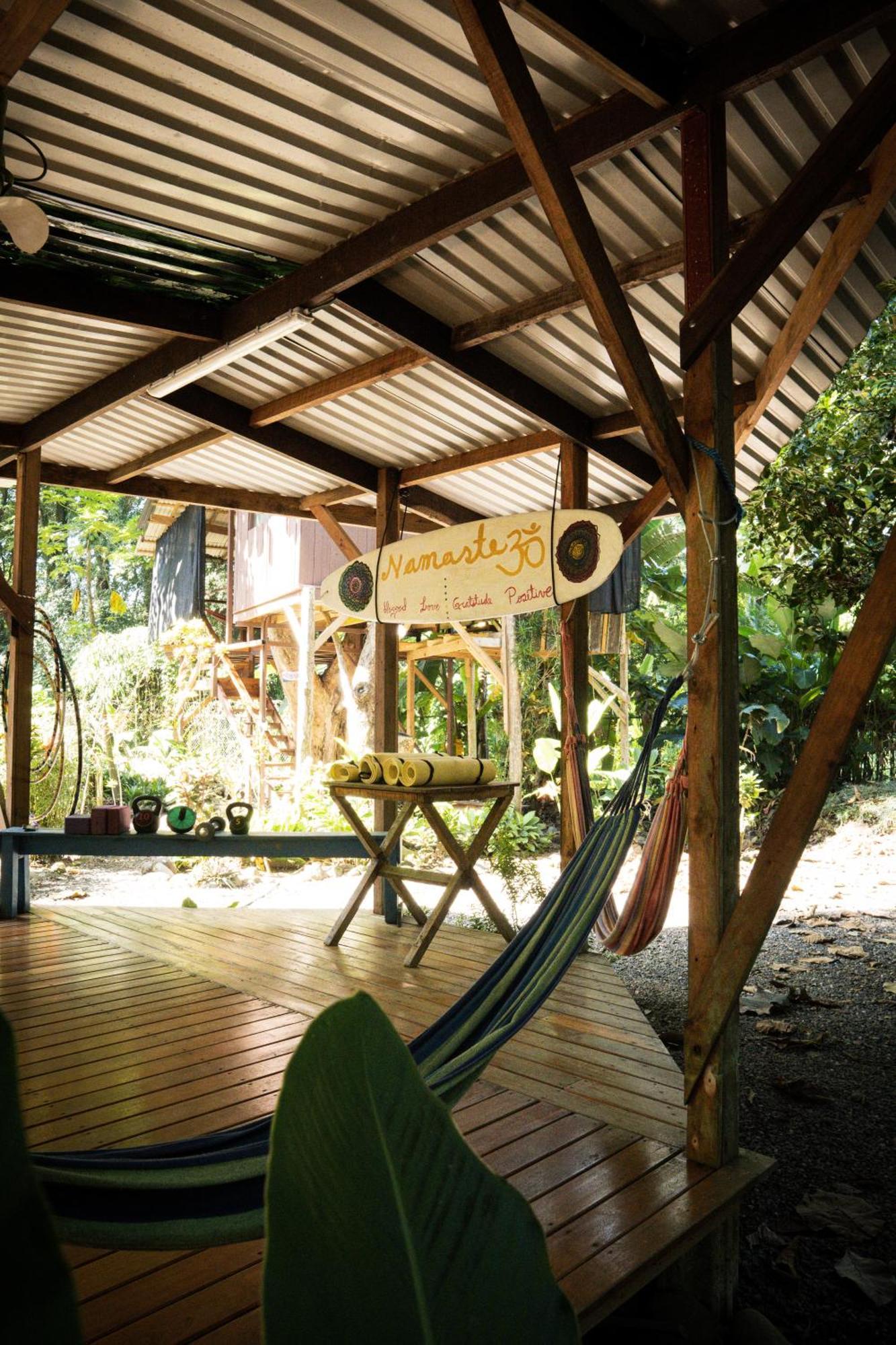 Hostel Flutterby House Uvita Exterior foto